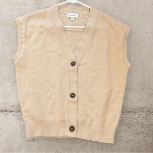 Evereve button up academic preppy sweater vest collegiate size M minimalist 90’s